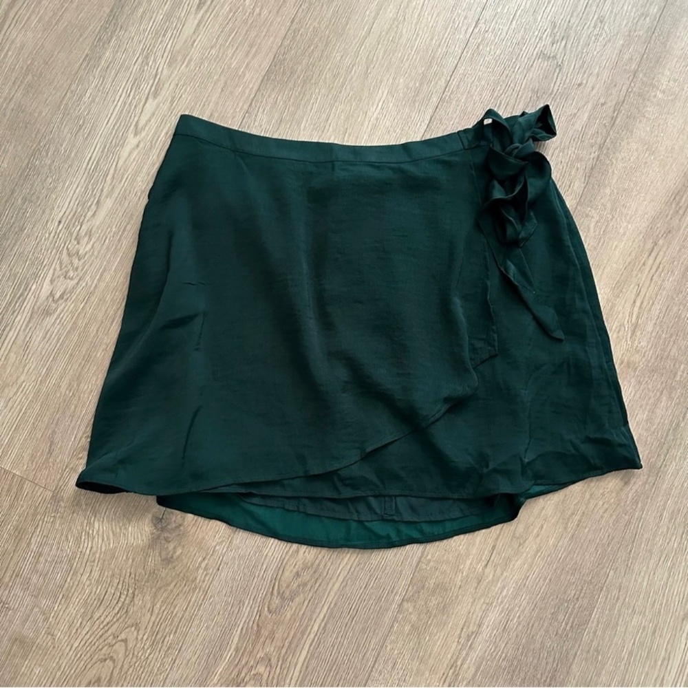 American Eagle Outfitters Green Silk Skirt NEW